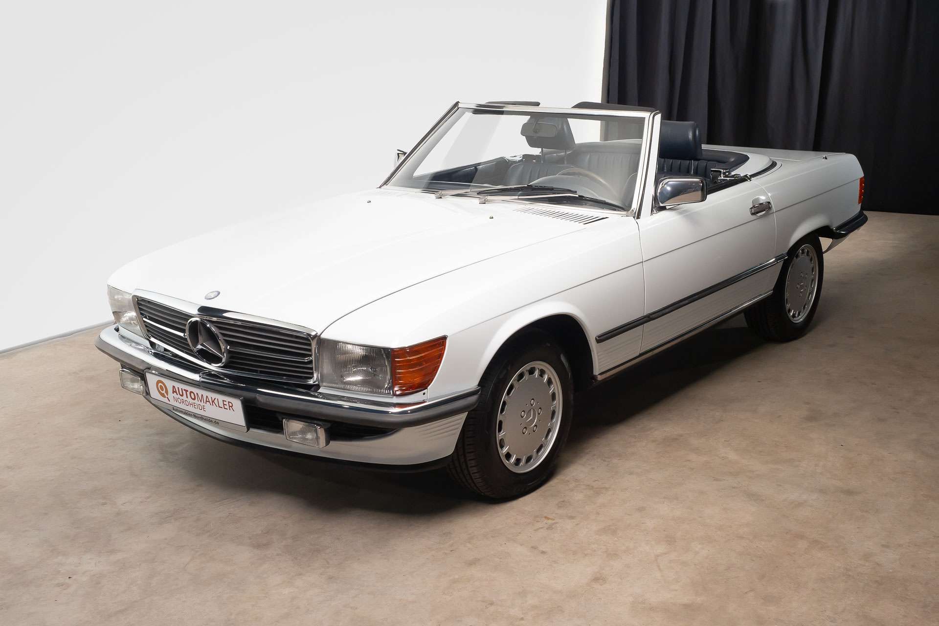 Mercedes-Benz 420SL bei Automakler Nordheide
